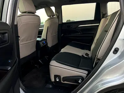 2016 Toyota HIGHLANDER 缩略图 18