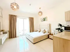 Prime Location Studio | Burj Khalifa &amp; Canal Views
