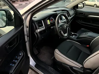 2016 Toyota HIGHLANDER 缩略图 12
