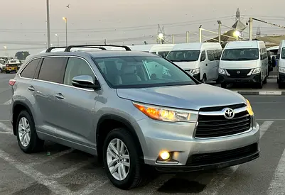2016 Toyota Highlander MidOption -3.5L - V6 - Rear 
Camera - AWD 4x4 - Leather Seat -  7 seater