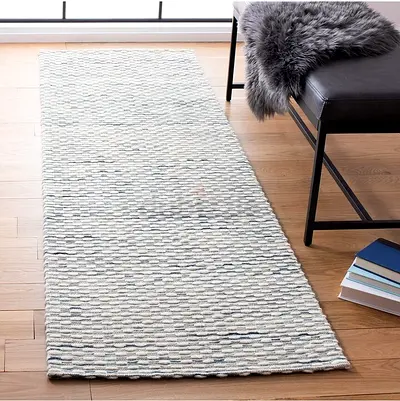 Stunning Modern Runner Rug for a Stylish Touch