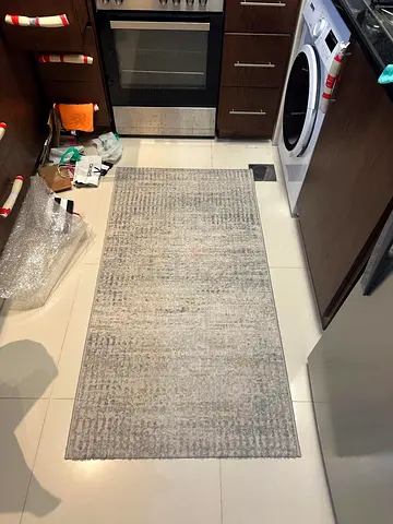 Stylish Modern Area Rug