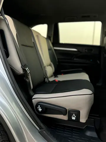 2016 Toyota HIGHLANDER 缩略图 17