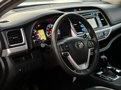 2016 Toyota HIGHLANDER 缩略图 13