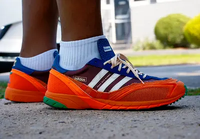 Adizero 72 x Bad Bunny - Maroon