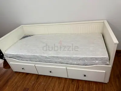 Ikea hemnes daybed frame with mattresses