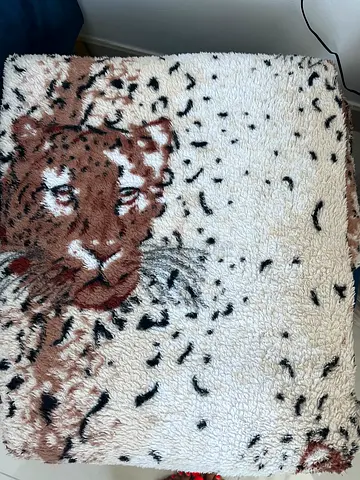 Leopard print throw blanket