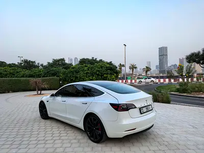 صورة مصغرة 11 لـ 2020 Tesla MODEL 3