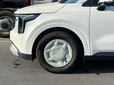 Kia Carnival LX, миниатюра 3