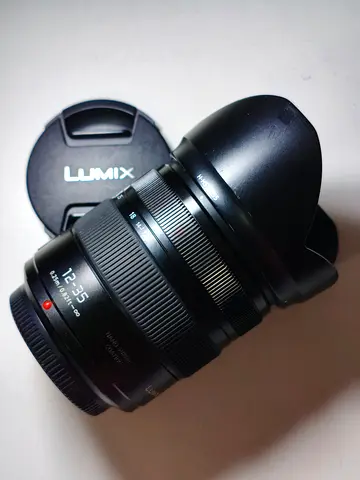 Lumix 12-35mm f/2.8 Zoom Lens - Perfect for Photography Enthusiasts!
