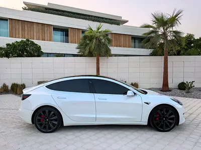 صورة مصغرة 15 لـ 2020 Tesla MODEL 3