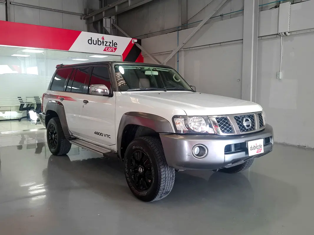 Nissan Patrol Safari 2019 — photo 1 of 16