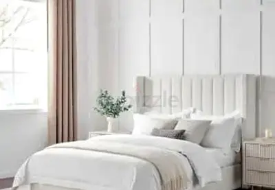 Elegant and Modern Bed Set for a Stylish Bedroom