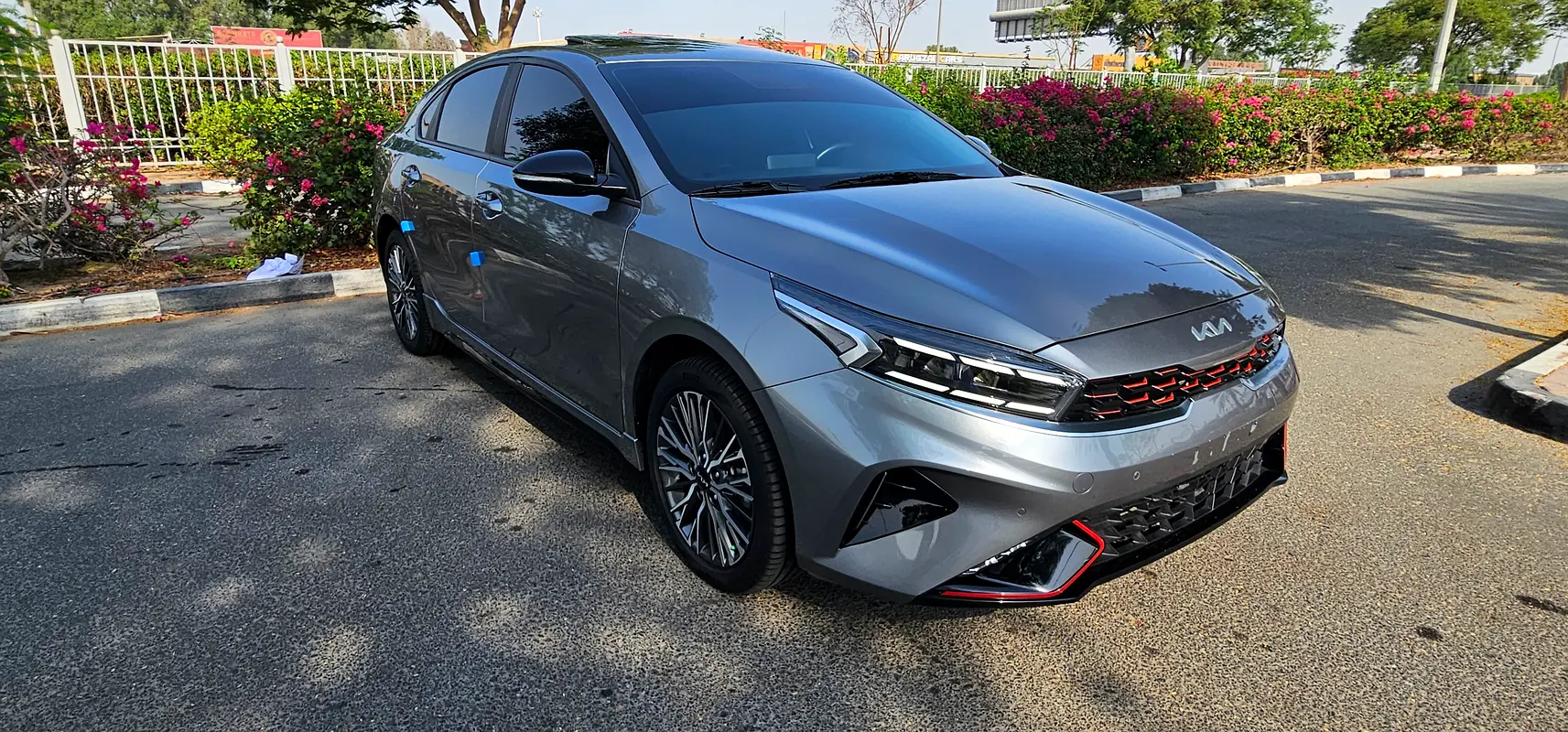 Kia Cerato 2024 — photo 1 of 16
