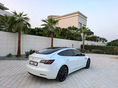 صورة مصغرة 13 لـ 2020 Tesla MODEL 3