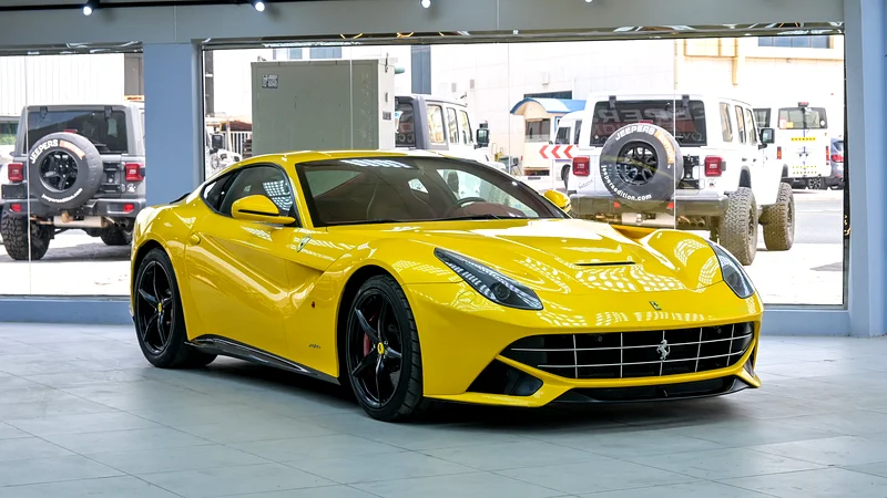 ホットウィールエリート .1/18フェラーリ F12ベルリネッタ イエロー Ferrari F12 Berlinetta (yellow Car 1:18-Hot Wheels Elite Ferrari