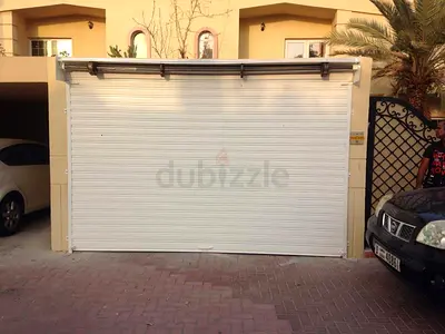 Automatic rolling shutter