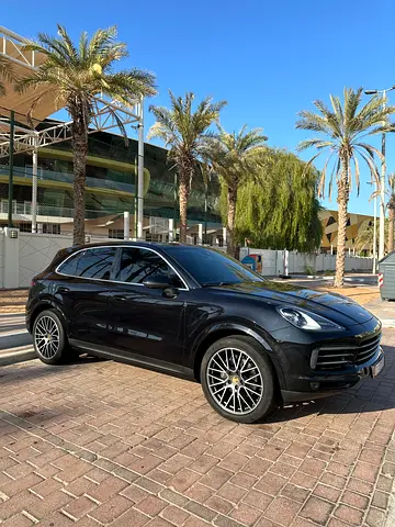 Porsche cayenne 2018 GCC first owner