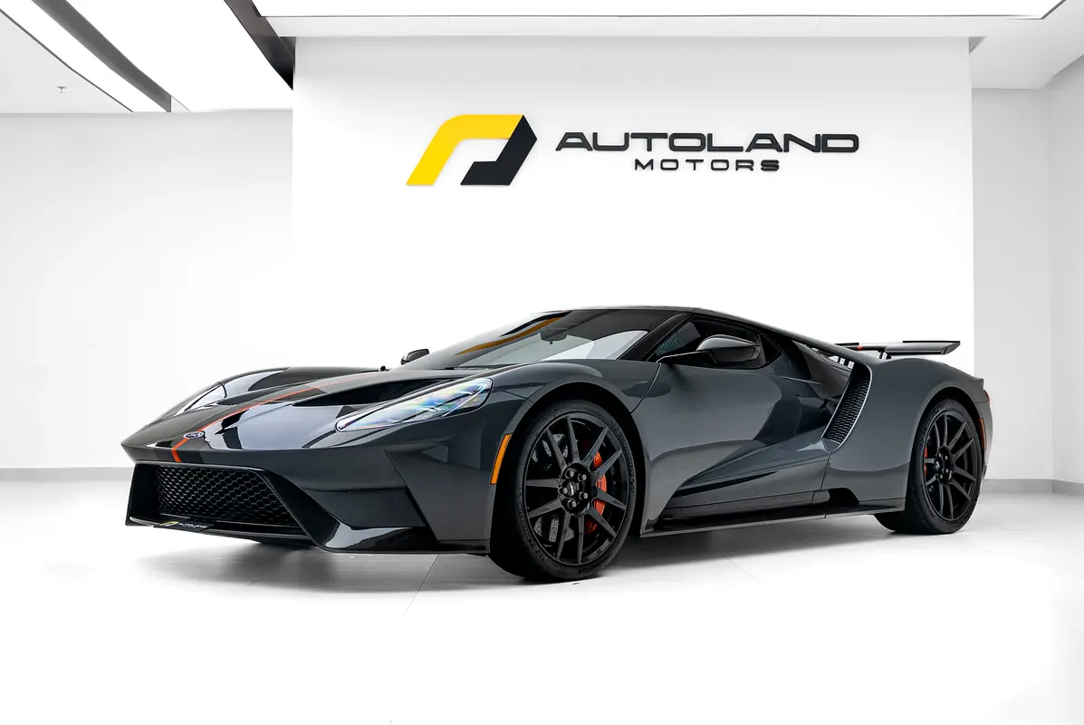 Ford GT 2021 — photo 1 of 20
