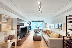 Upgraded unit | High Floor | Lake View