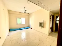 Lavish Spacious 1bhk  near to schools in muwaileh
