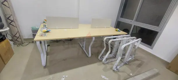 4 seater workstation brand new