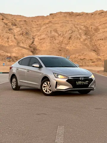2019 Hyundai Elantra | GCC Specifications