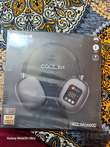 Brand New AKZ Mox600 Headphones - Unopened