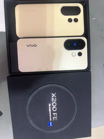 Vivo X200 FE