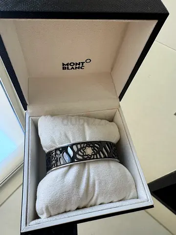 Reduced! Must Sell Mont Blanc Star Spell Bracelet