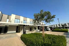 Vacant | Back to Back | Spacious Layout