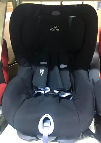 BABY CAR SEAT