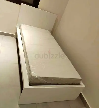 IKEA Malam single bed frame with  IKEA mattress 90×200cm is available in excellent condition,