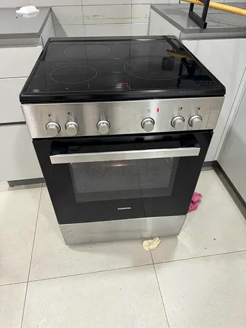 Siemens Electric Cooker, 60 cm, HK6L00070M 4 Burner FREE DELIVERY +WARRANTY