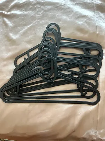 Black hangers
