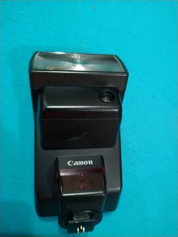 Canon 300EZ Speedlite for Canon DSLR cameras