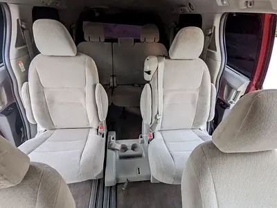 2015 Toyota SIENNA — миниатюра 11