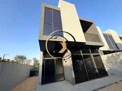 Luxurious🏡 3bed corner unit available with all facilities 125 / 1 checque