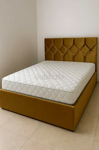 Stylish Queen Size Bed with Elegant Design
