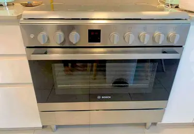New model Bosch 5 burner gas cooking range size 90cm