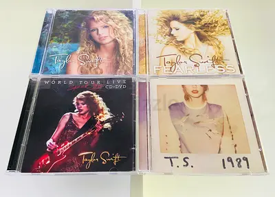 4 Taylor Swift Music CD’s