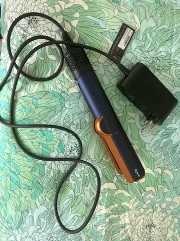 Dyson Airstrait Straightener
