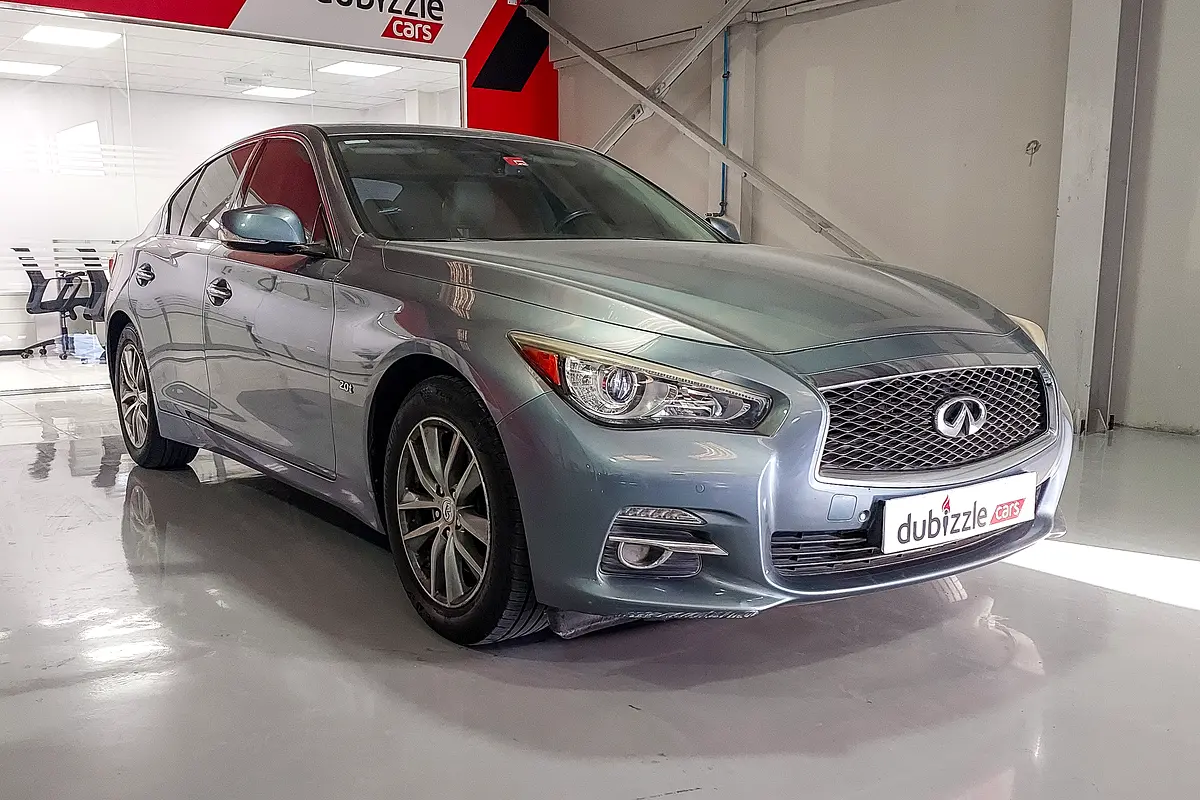 Infiniti Q50 2017 — photo 1 of 14