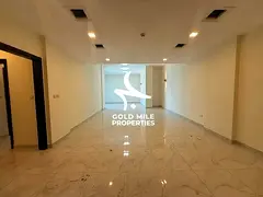 Chiller‑free; large living area; 3 bhk puls maids room ; closed kitchen