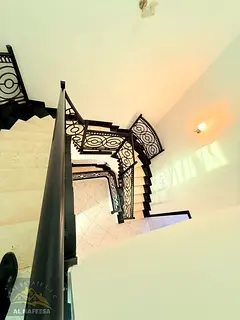 Private entrance 4 bedrooms very spacious villa in mirdif