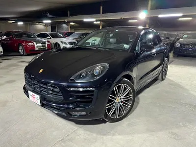 PORSCHE MACAN GTS 2017 3.0L | SPORTS CHRONO PACKAGE | SPORTS EXHAUST SYSTEM | 21-INCH ALLOY RIMS