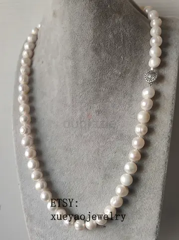 Pearl necklace