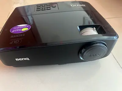 For Sale: BenQ M5517 Projector