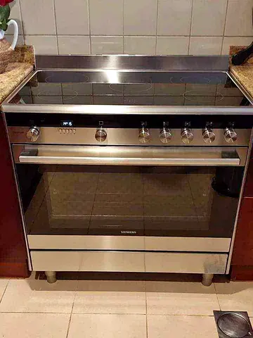 Siemens IQ500 Electric Ceramic Cooker 90x60cm like new condition