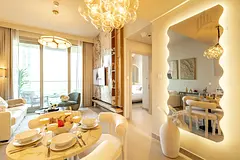 Walk to Burj khalifa | Sea View | Convertible SofaBed